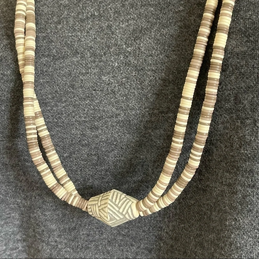 Vintage Long Beaded Necklace Beach Costal Ivory Taupe Size Large - Picture 3 of 6